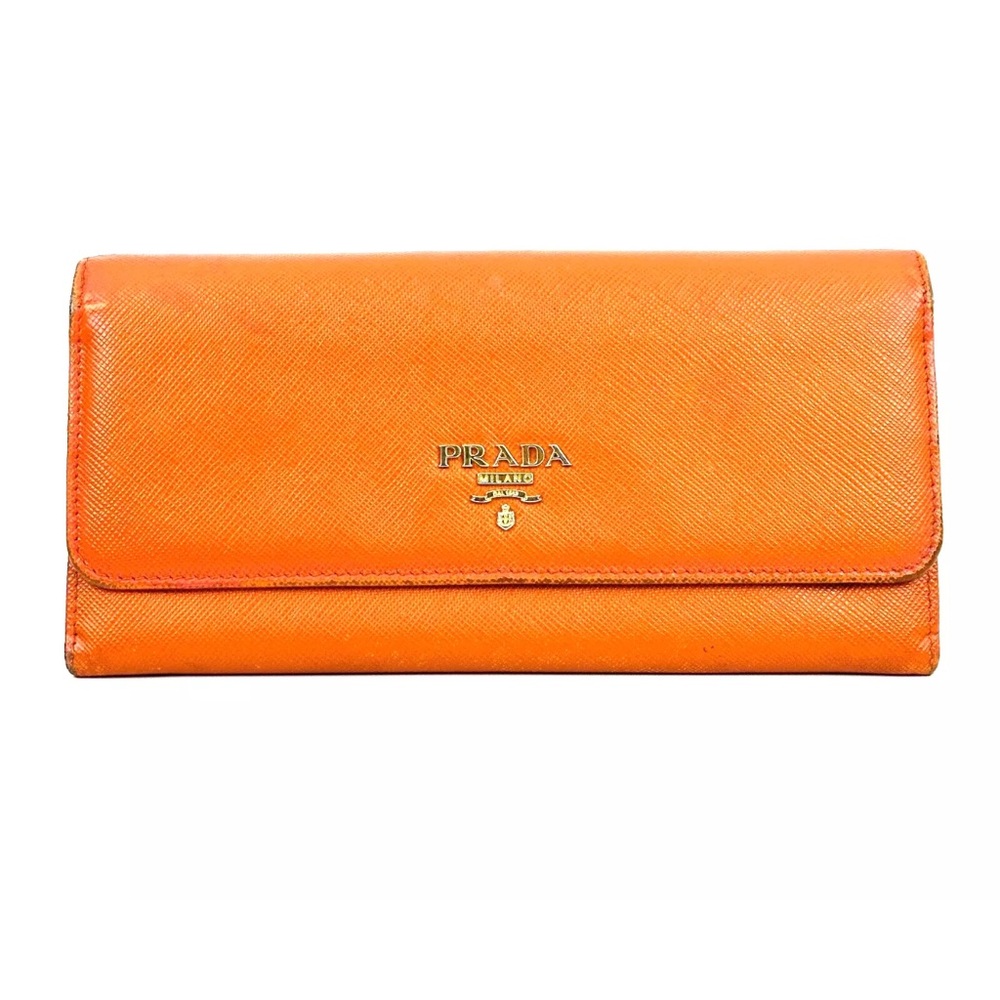 Authentic EUC Prada Saffiano Wallet- orange leather, unique interior 🧡🧡